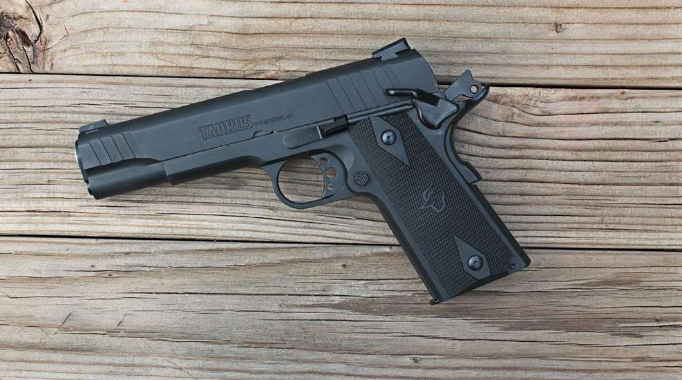 Horman PT1911 Left 02