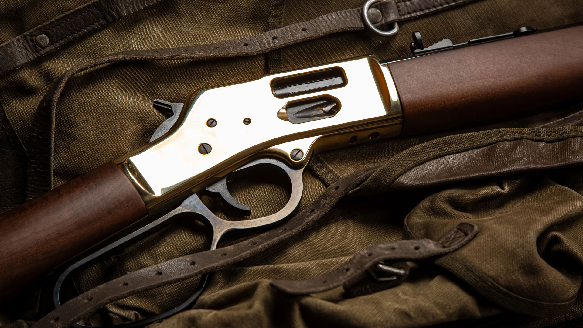Melloni Lever Action Lifestyle