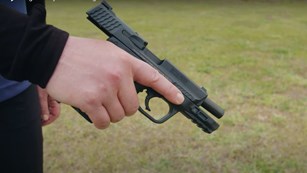 Gunsmarts Unholstered Handgun