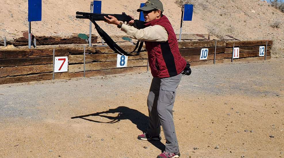 Deering Proper Long Gun Stance Il Ling New Gunsite Photo By Hilary Dyer