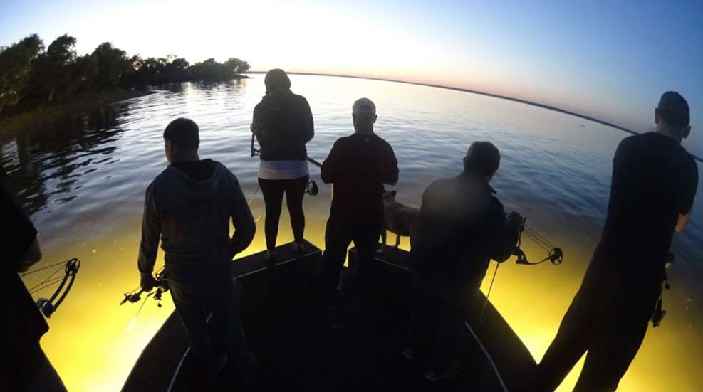 Rao Bowfishing Lede