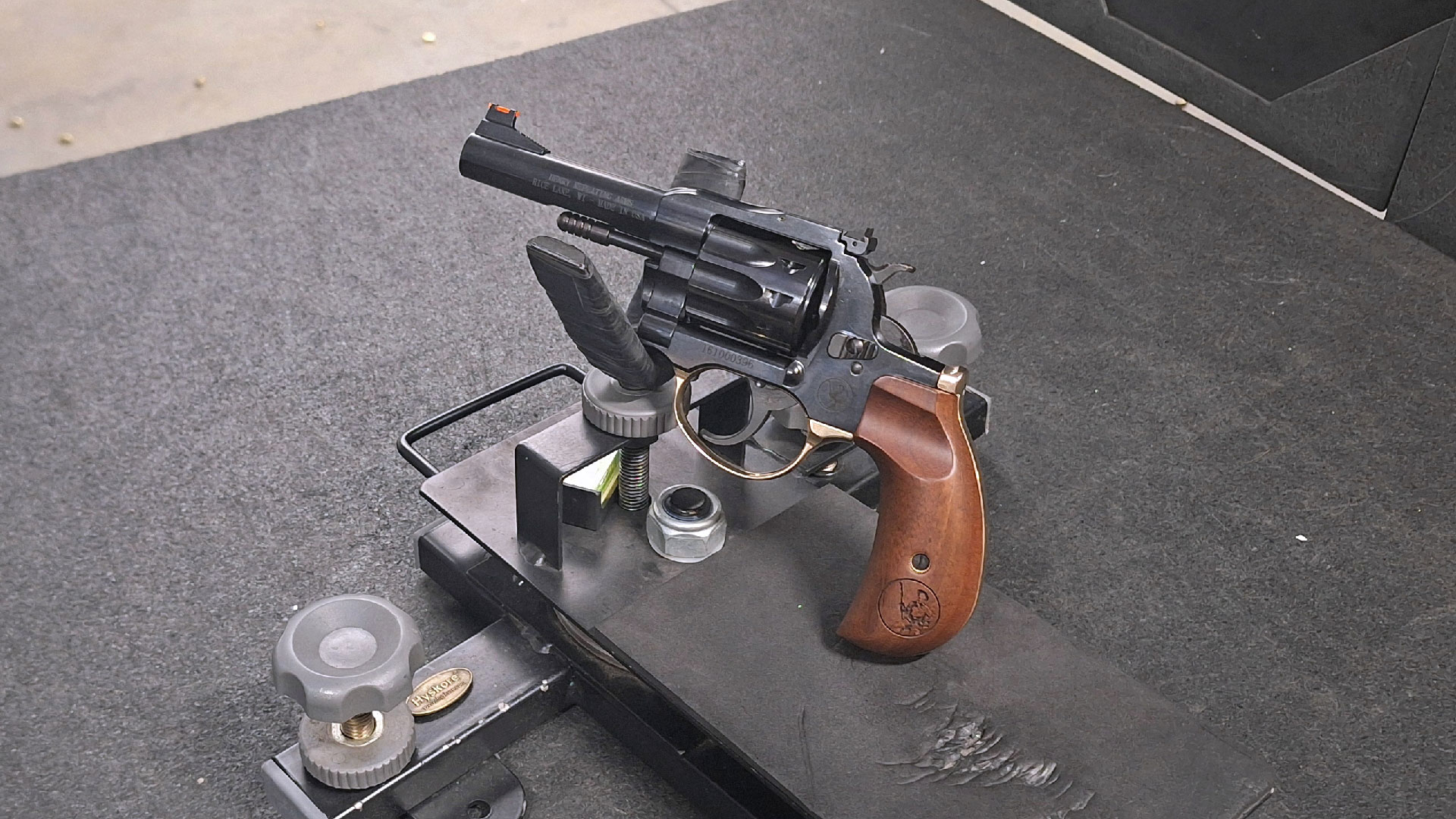 NRA Women | Review: Henry's H16 Golden Boy .22 LR Deadeye Revolver