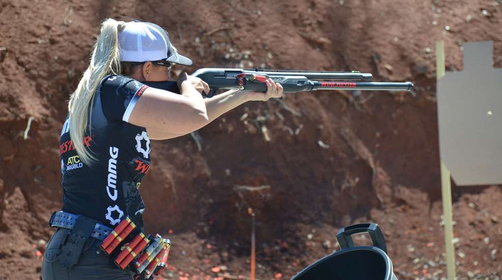 Yackley Shotgun Becky Shooting SX4 Semi Auto