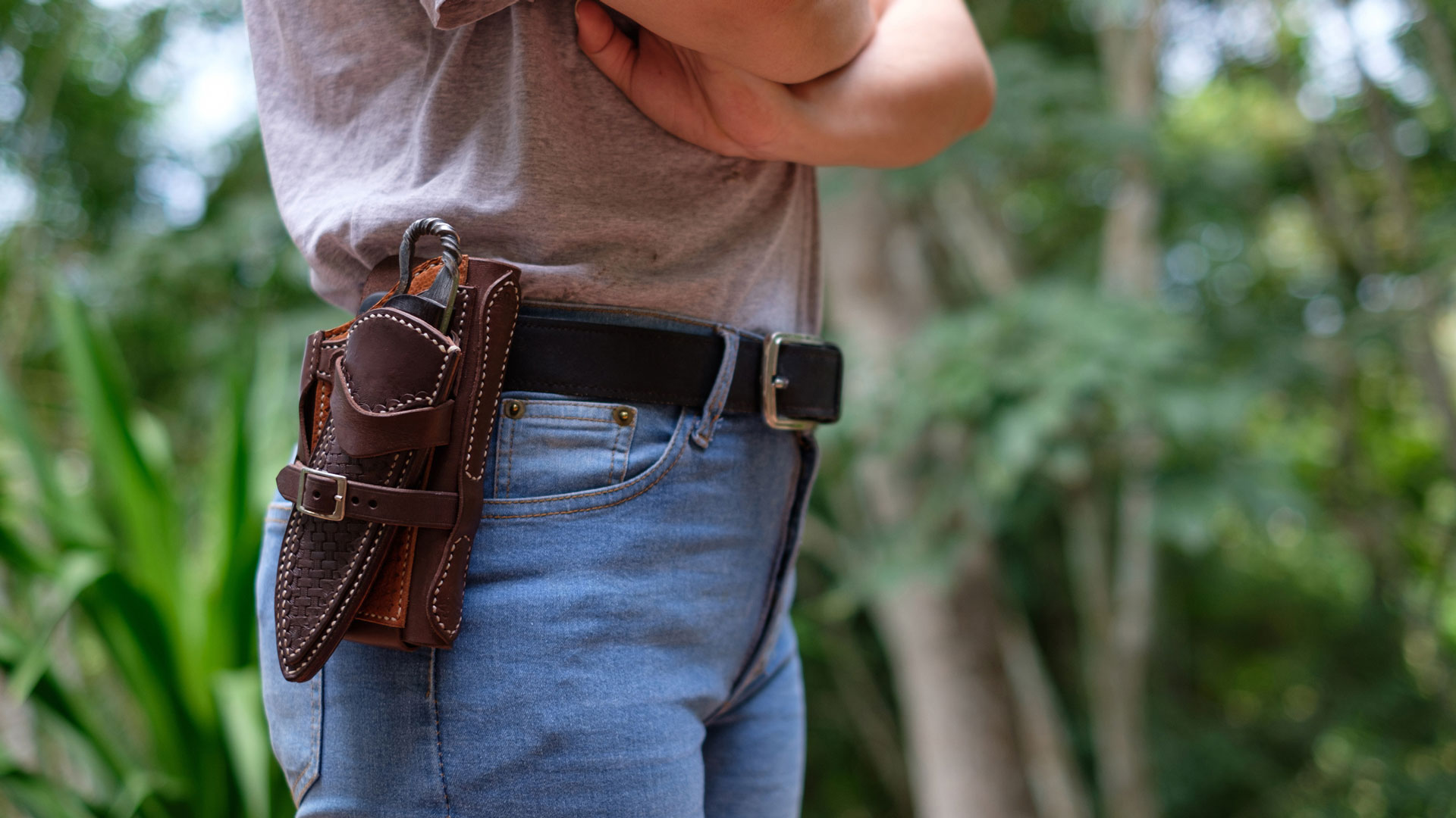 Deering Knives For Self Defense Istock 1325671730