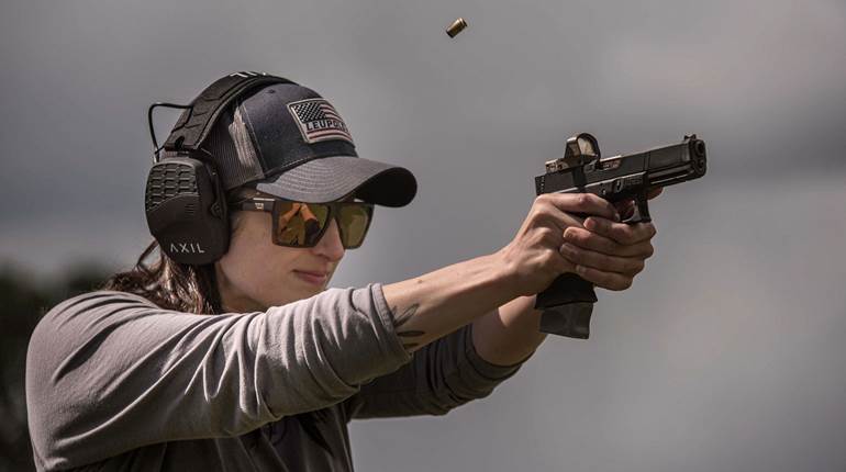 NRA Women | What’s the Difference: Reflex Sights With Open Emitter vs. Closed Emitter