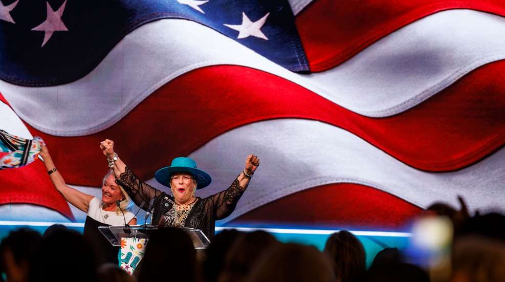 Wlf Luncheon Janet Jane Flag National Anthem (1)