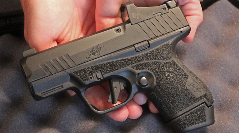 Nra Women 5 Reasons To Check Out The Kimber R7 Mako 9 Mm Pistol Nra Women 5 Reasons To Check Out The Kimber R7 Mako 9 Mm Pistol